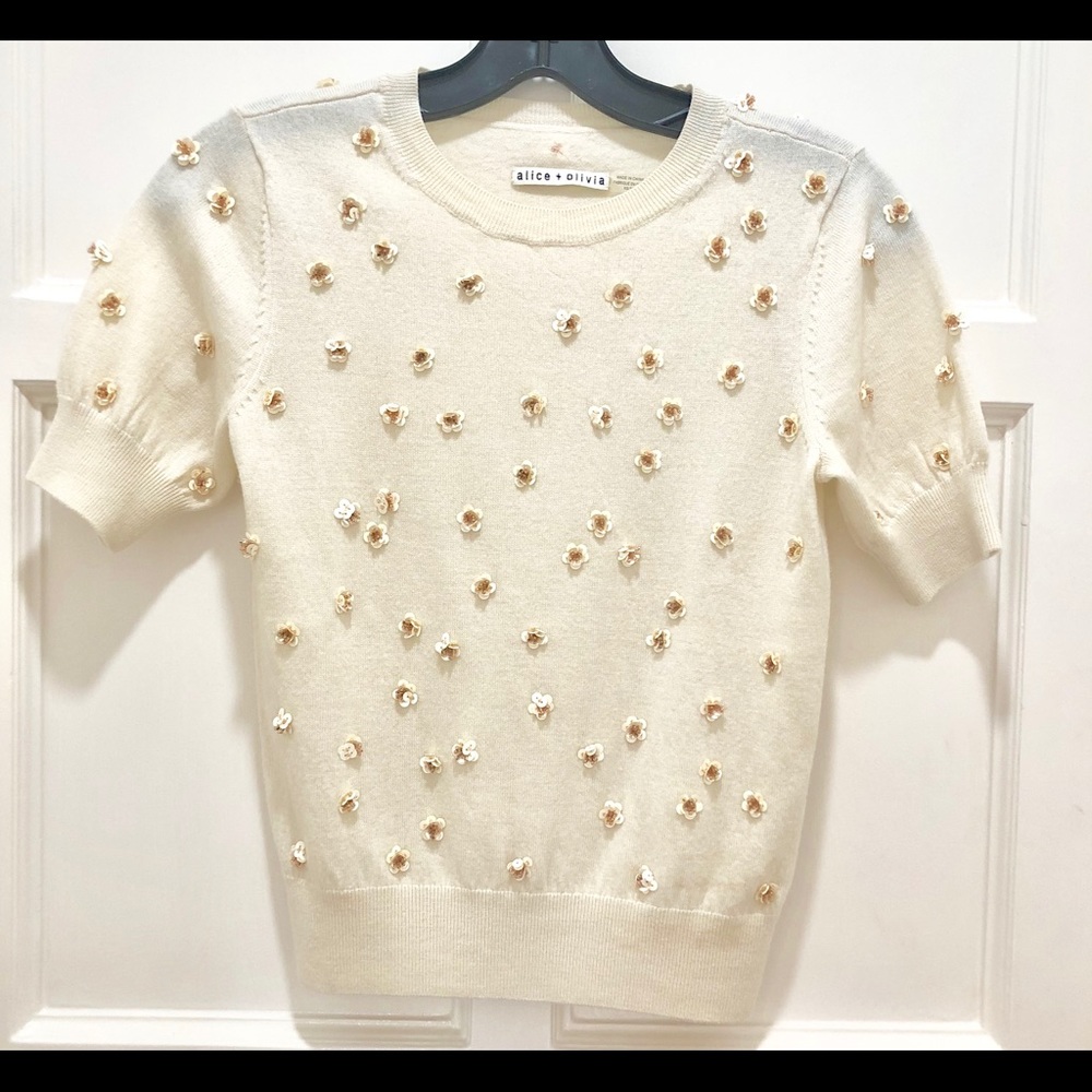 Alice + Olivia Short Sleeve XS/TP ivory sweater